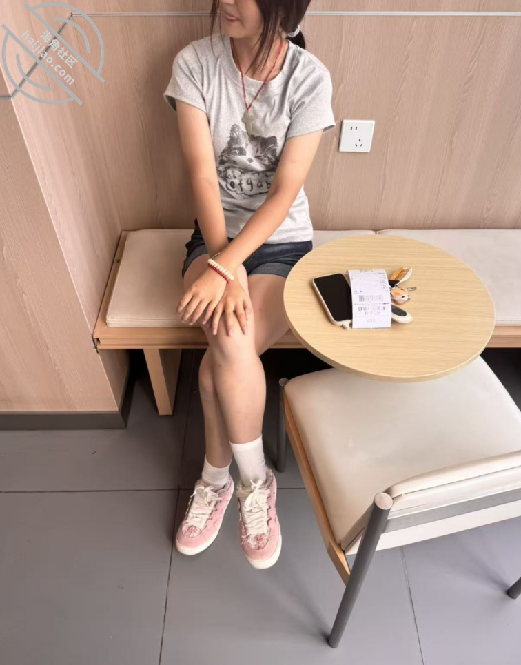 [长篇连载:继妹与我]为了报复后妈破坏我的家庭盯上了同父异母的妹妹-来自海角社区的真实故事经历