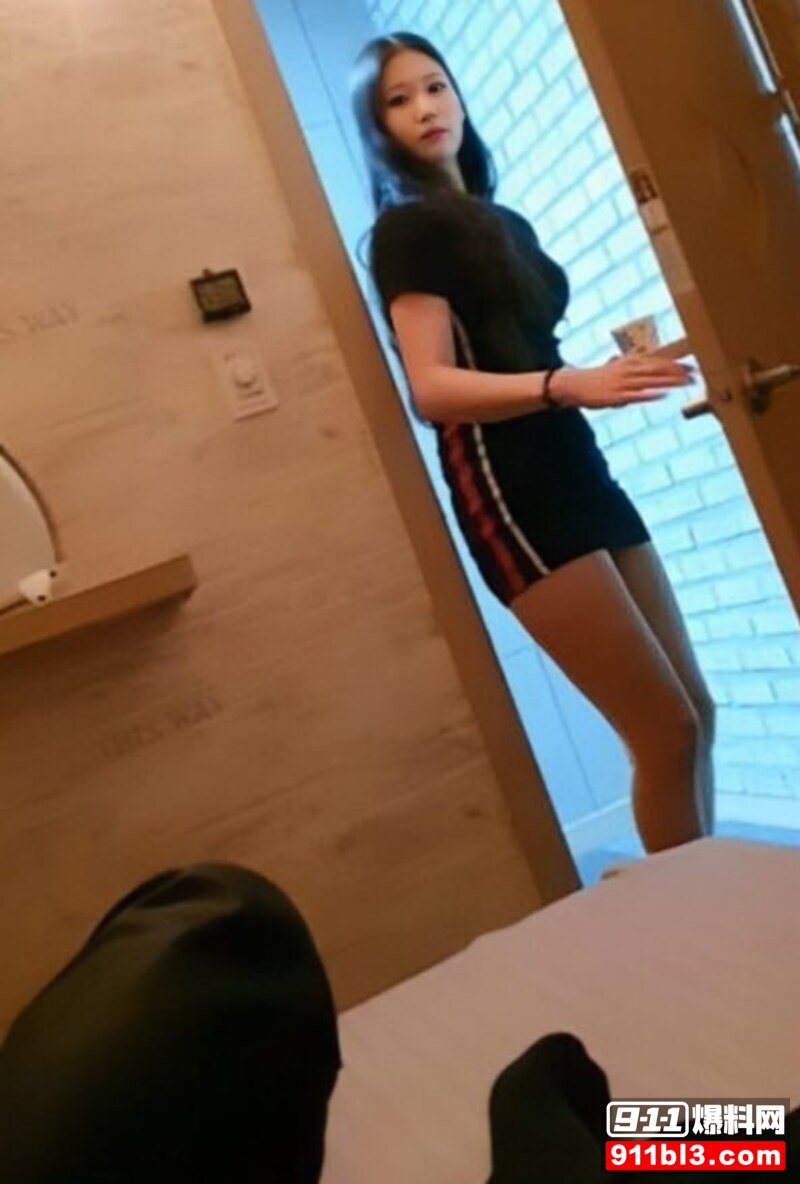 偷拍江南口爆店 1