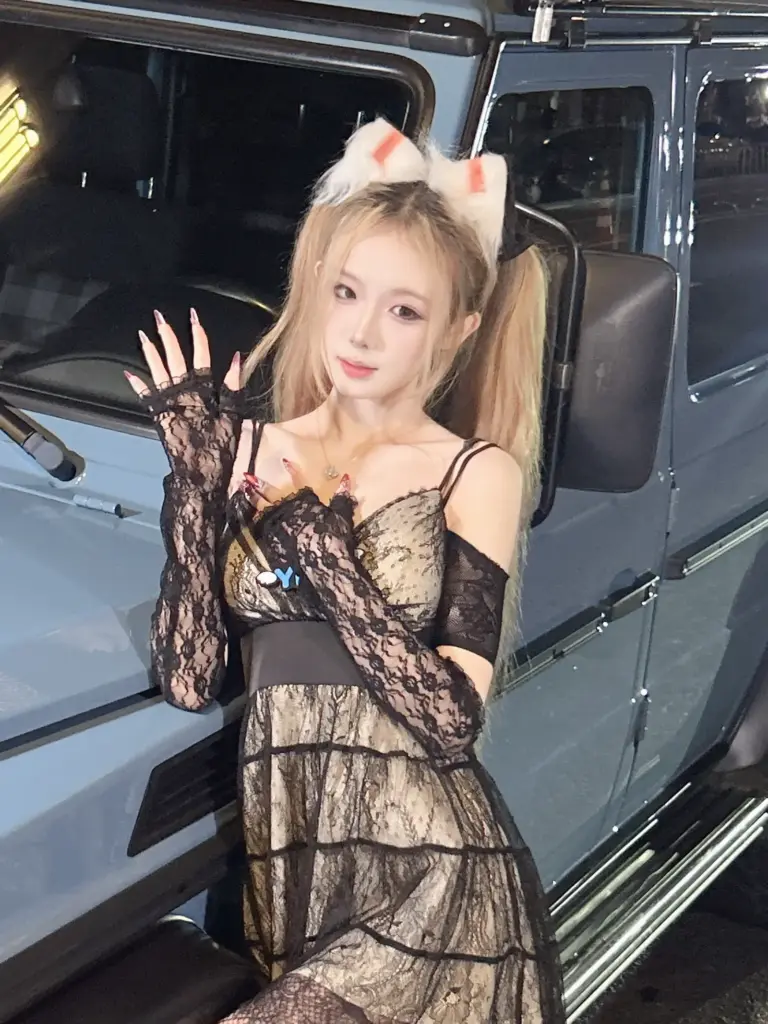广州萤火虫漫展摸脚门事件清凉coser博出位