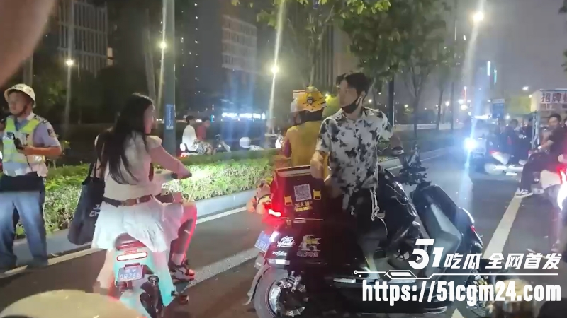 一女子舌战群雄 5