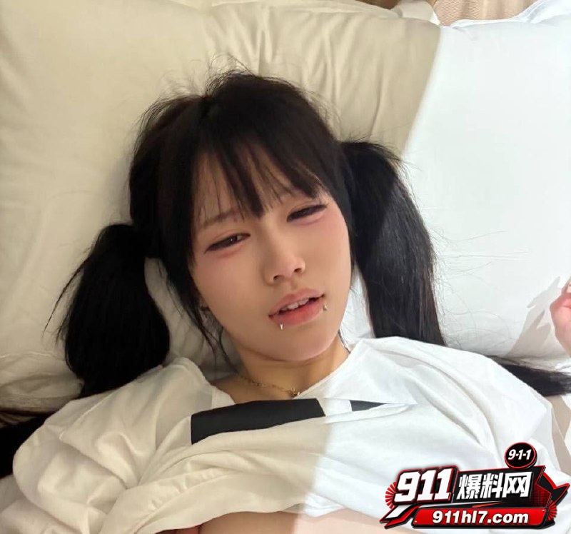 精神小妹群战狂操3 精神小妹群战狂操3