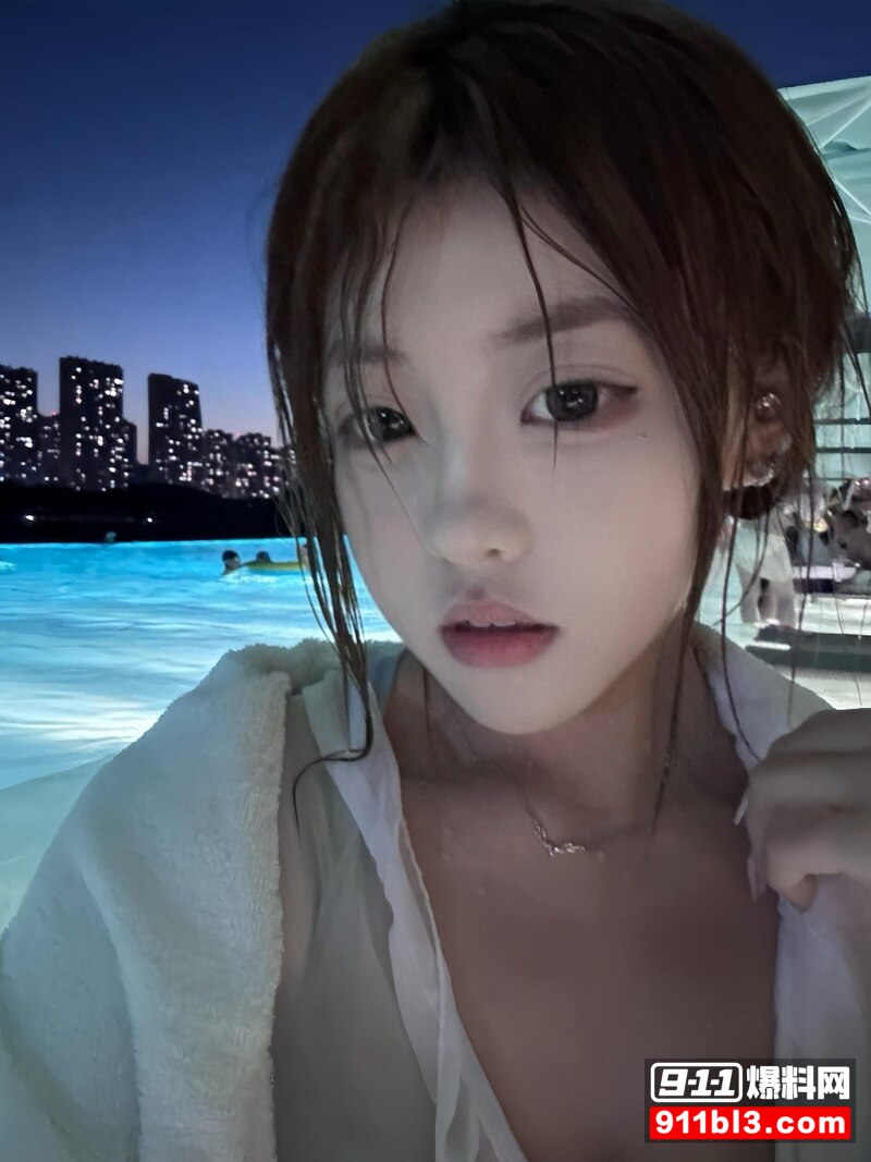 戴燕玟黑丝调教 9