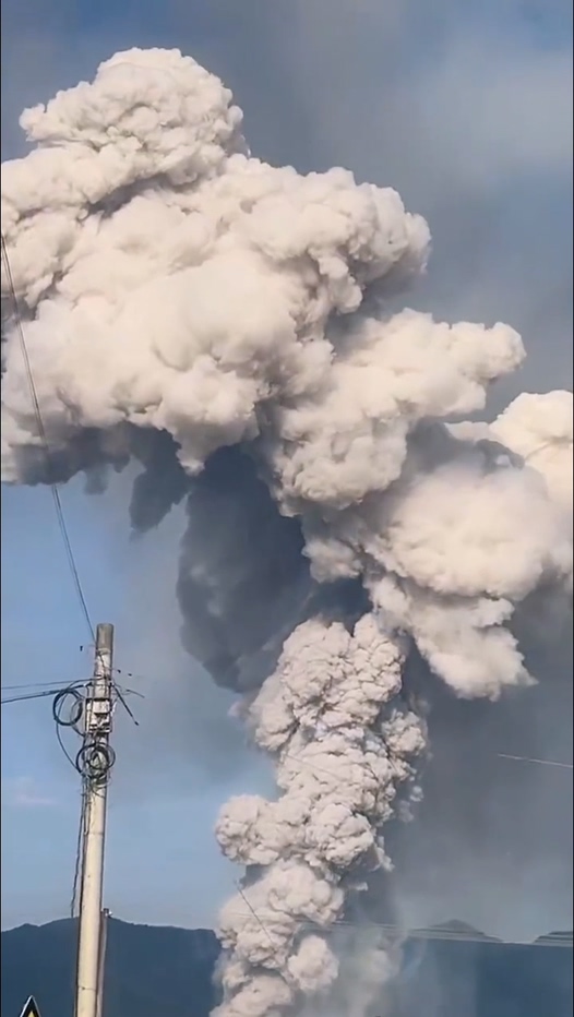 湖南浏阳烟花厂突发严重爆炸事故现场视频流出