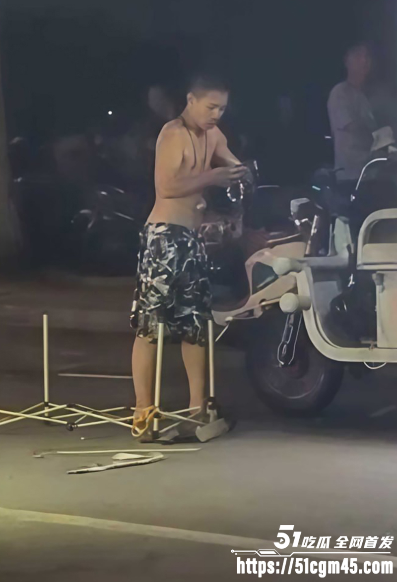 湛江渔港公园莹莹柠檬茶被非礼打架事件1拷贝