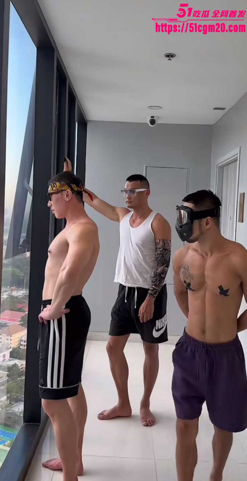 抖音网红 八哥 泰国聚众吸毒后裸奔 8