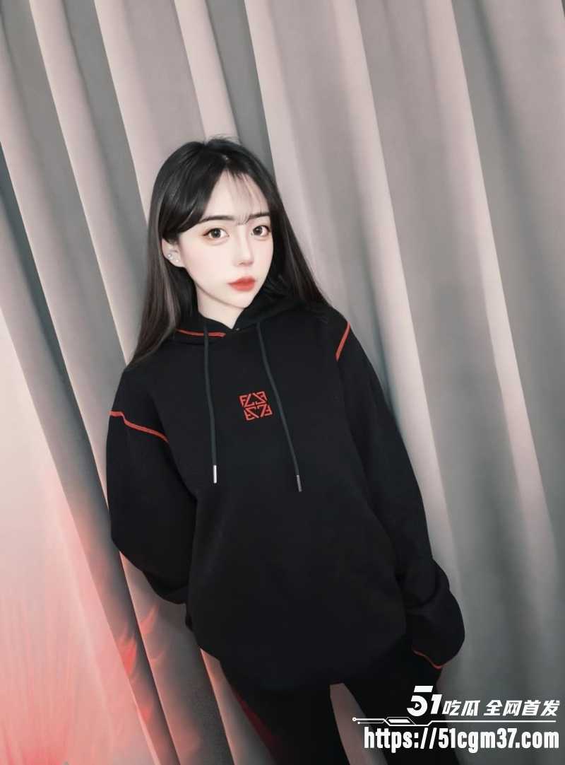 高颜巨乳嫩妹jie.e2 4 高颜巨乳嫩妹jie.e2 4