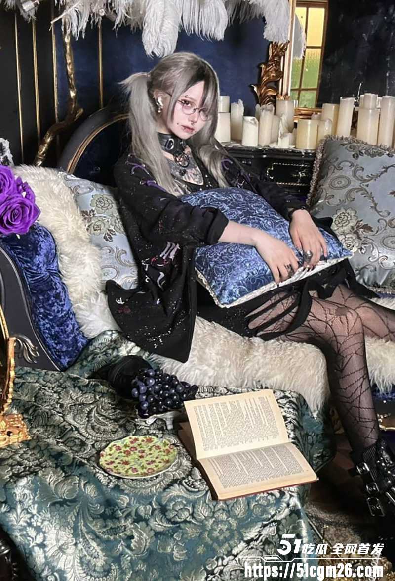 推特暗黑系反差萝莉椿山民子私拍福利合集9拷贝