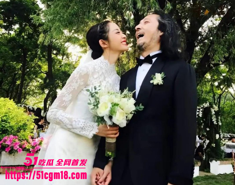 万千惠拿裸照当婚礼迎宾照03