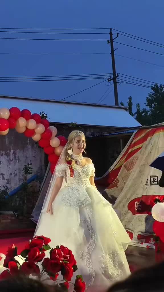 摩洛哥新娘掀起互撕大赛xxn故意抹黑当事人直播辟谣