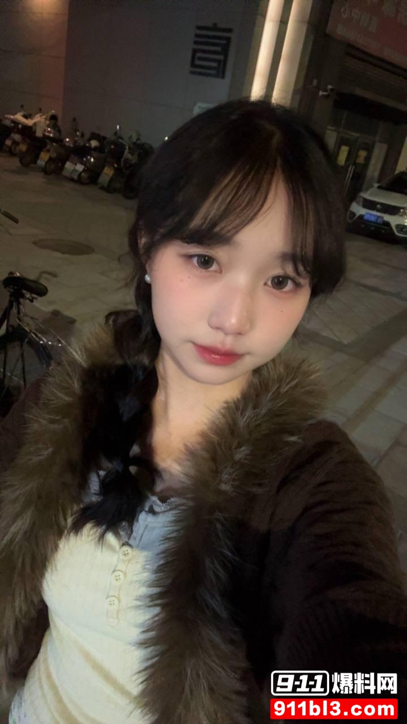 07年大一学妹 吴雨  8