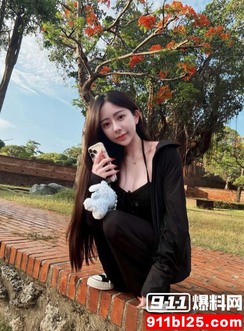 IG高颜巨乳嫩妹 jie.e2 10