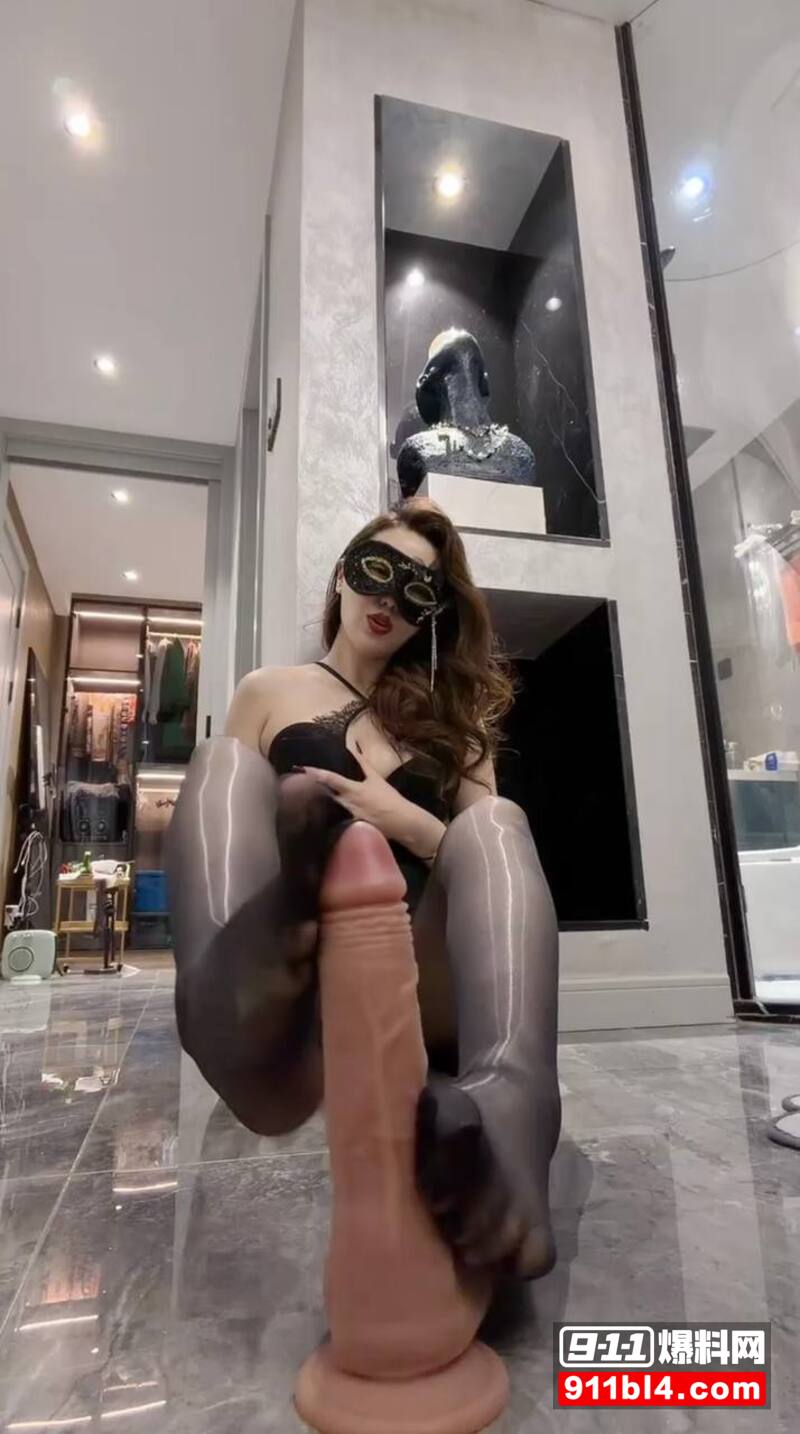 快手少妇自慰 4