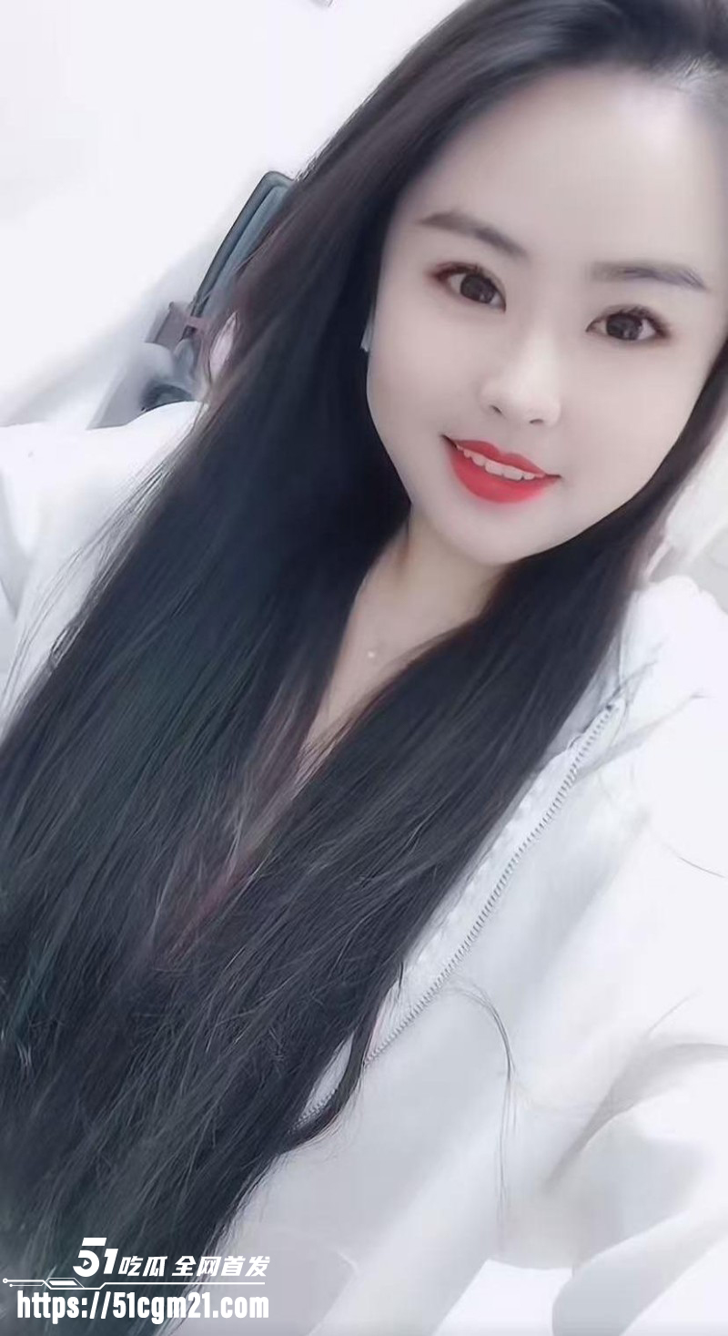 露出网黄妩媚婷儿早期福利05