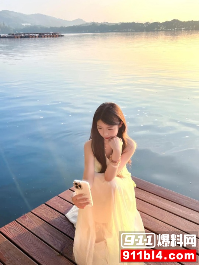 白嫩美乳女友6 白嫩美乳女友6
