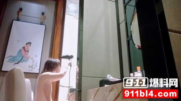 高颜值巨乳少妇4cleanup