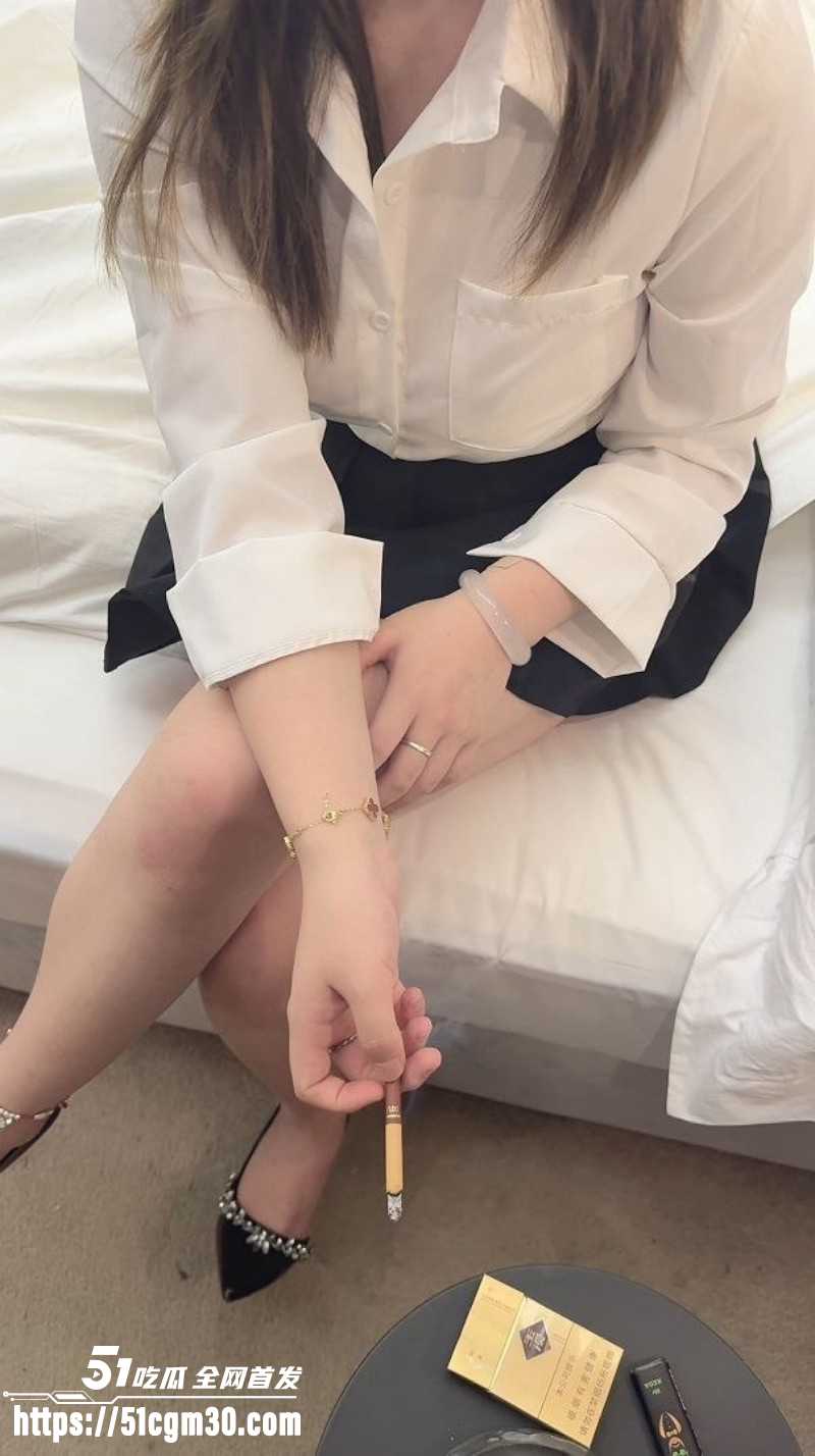 奶子即正义重金拿下18岁巨乳台球助教02 奶子即正义重金拿下18岁巨乳台球助教02