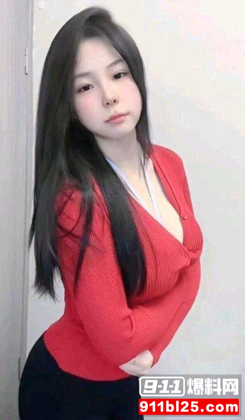 高颜值嫩妹锅包2 高颜值嫩妹锅包2