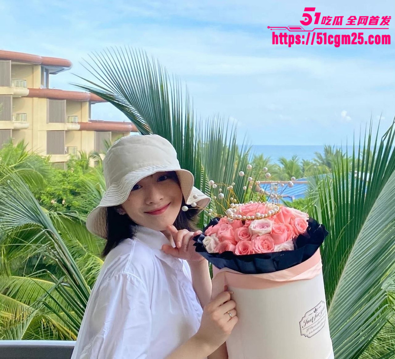 气质少妇约炮猛男私拍 3