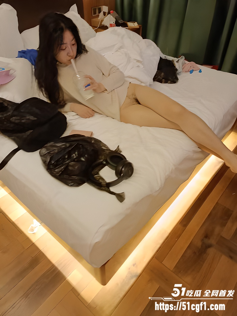 上海舞蹈学院 初恋脸女大 性爱私拍 5