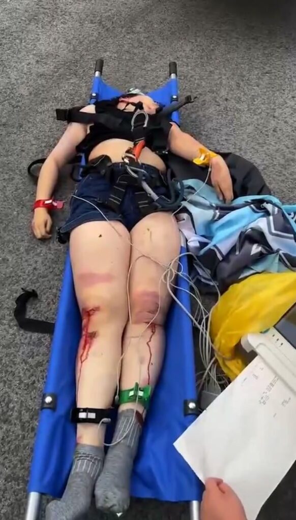 四川华蓥玛琉岩探险公园悬崖秋千断裂游客重伤身亡
