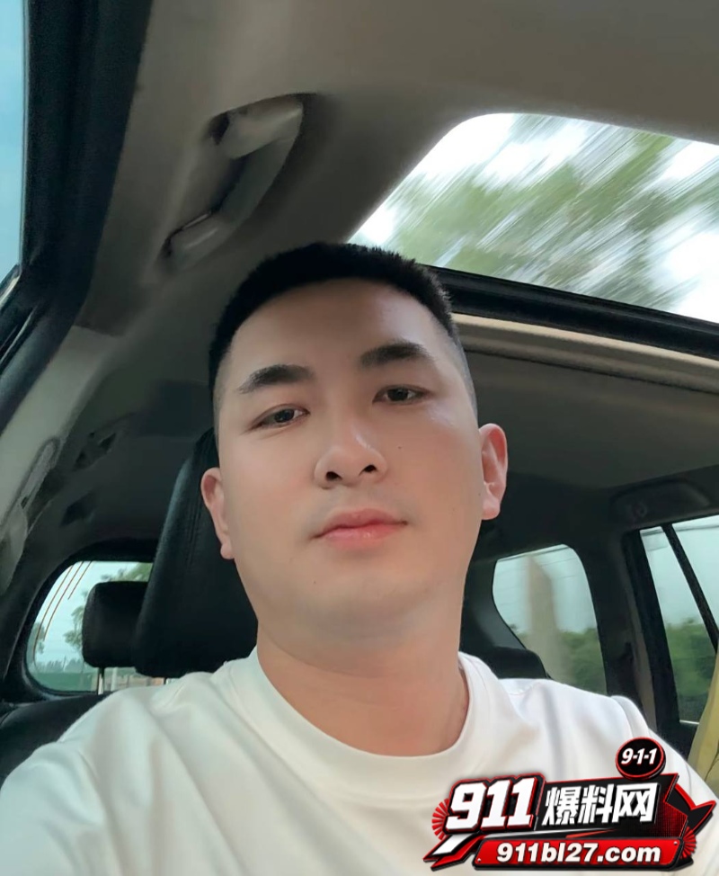 男网红李老板出轨 6 男网红李老板出轨 6