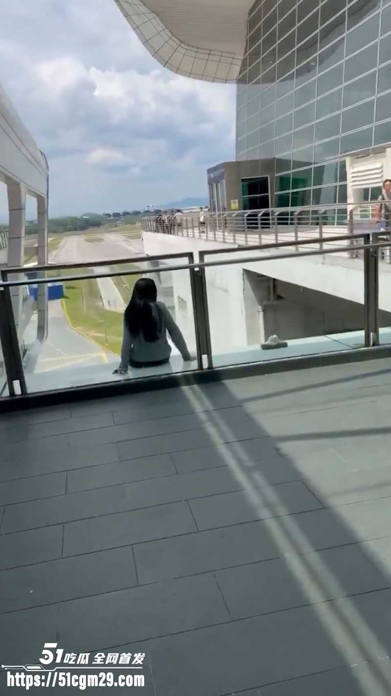 劳动节KLIA2惊魂 27岁中国女子在机场坠楼身亡 3 劳动节KLIA2惊魂 27岁中国女子在机场坠楼身亡 3