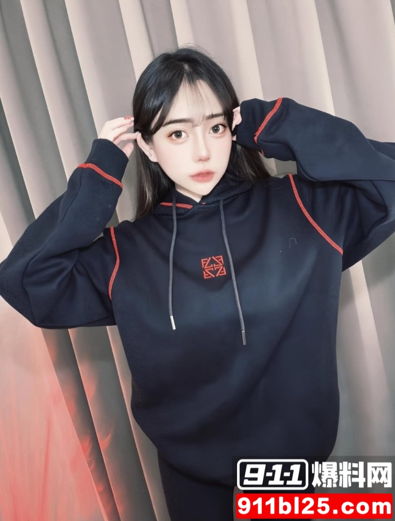 IG高颜巨乳嫩妹 jie.e2 13