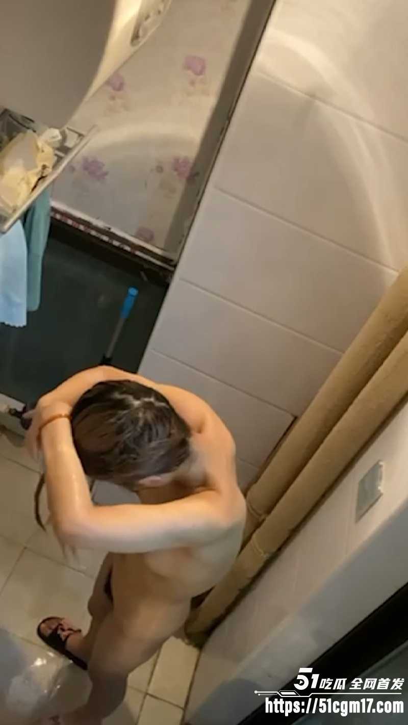 夏溪遥租房被偷拍7