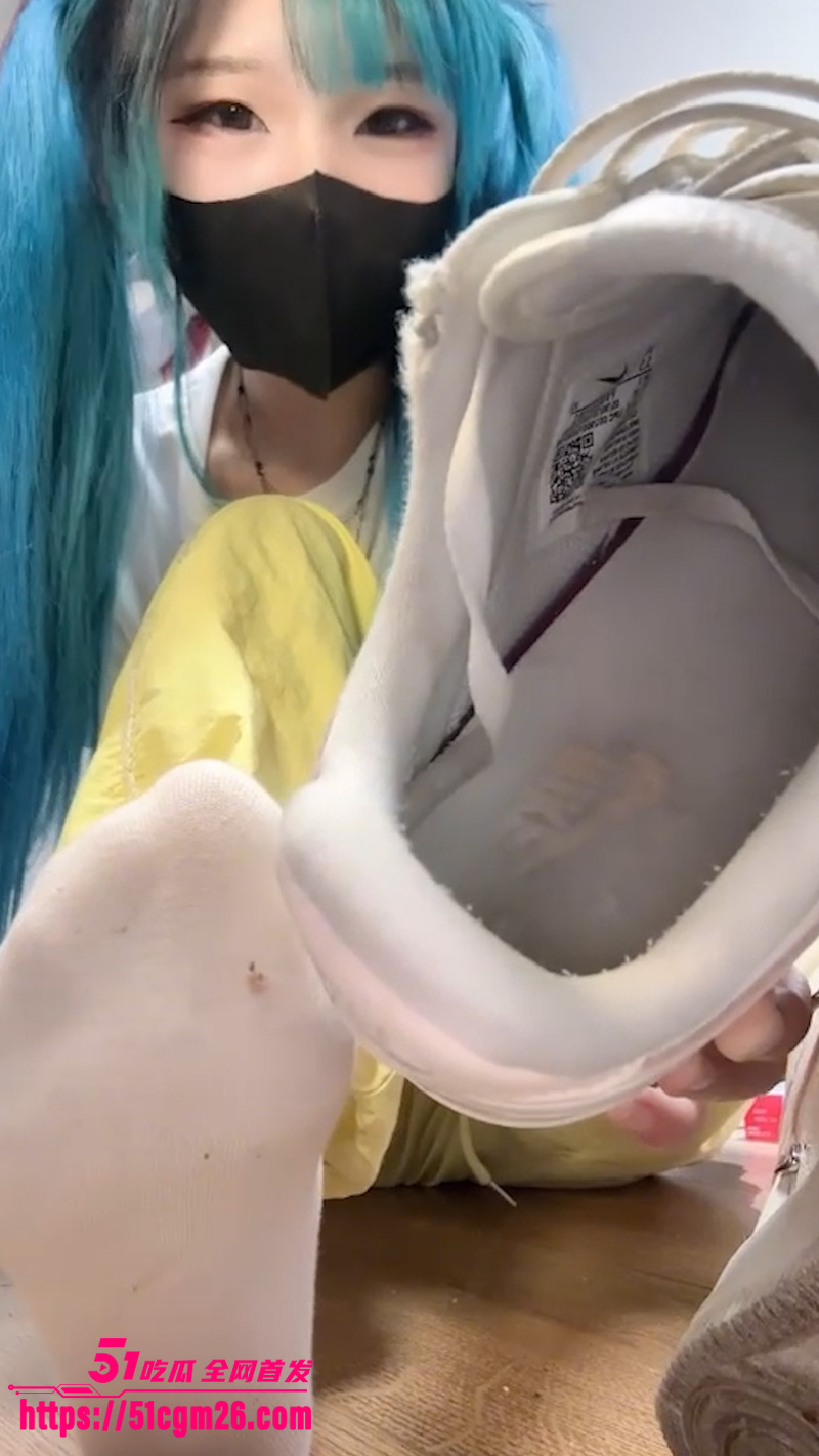 重口女王 芃芃大人 cos初音未来 3