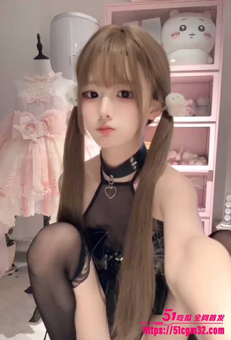 抖音网红季雨高颜白虎萝莉大尺度道具自慰合集1拷贝 抖音网红季雨高颜白虎萝莉大尺度道具自慰合集1拷贝