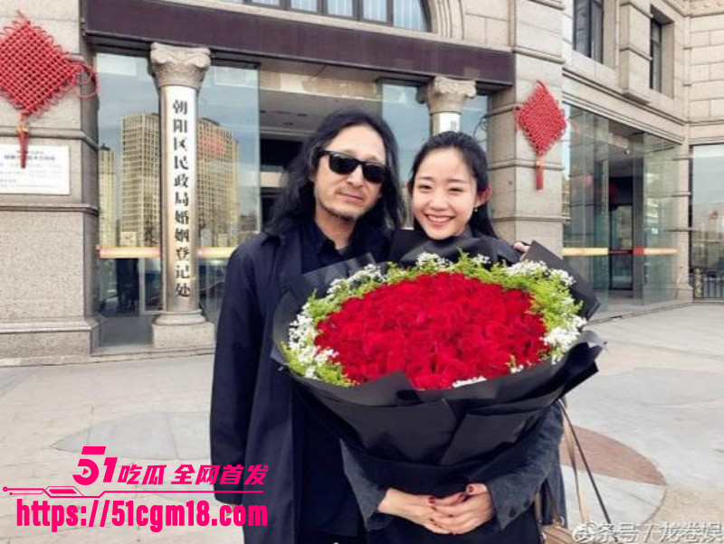 万千惠拿裸照当婚礼迎宾照06