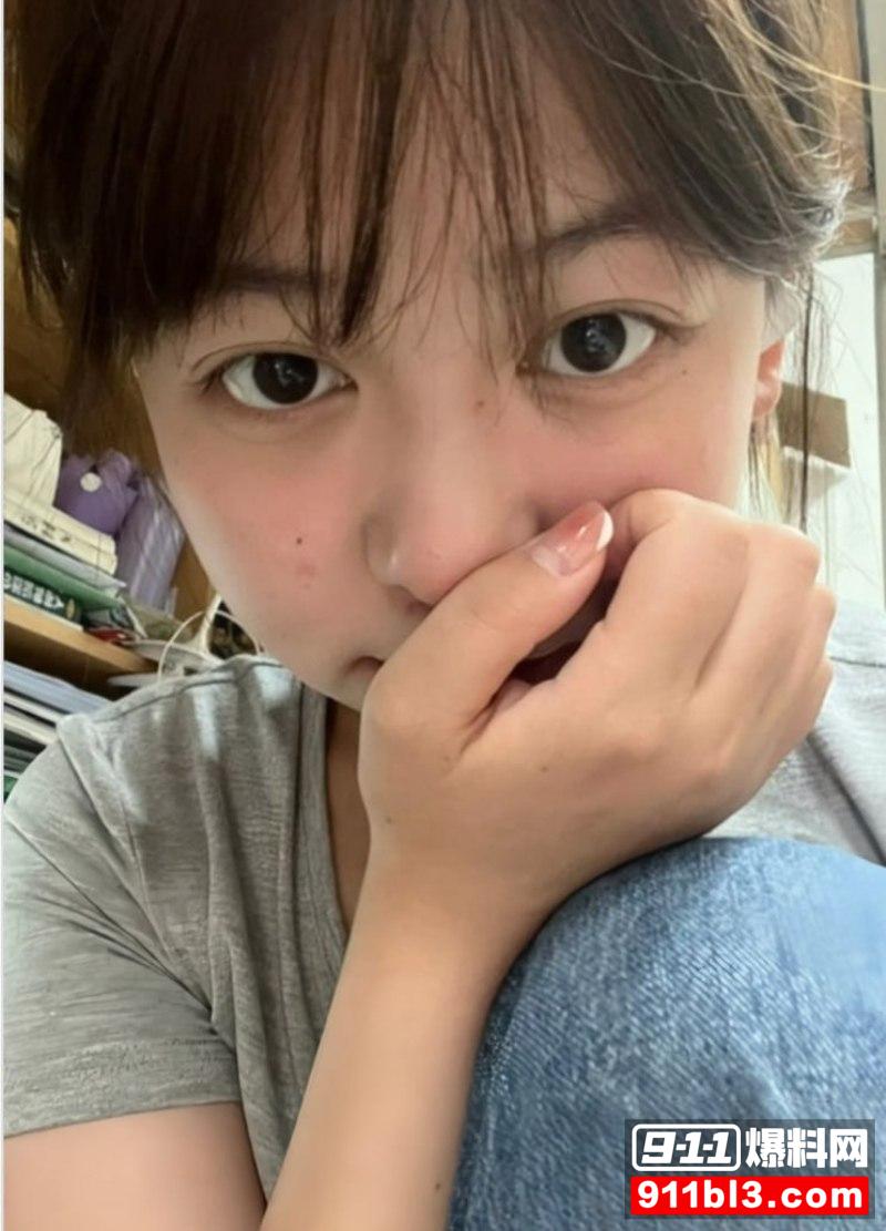 王亚丽直播自慰 3