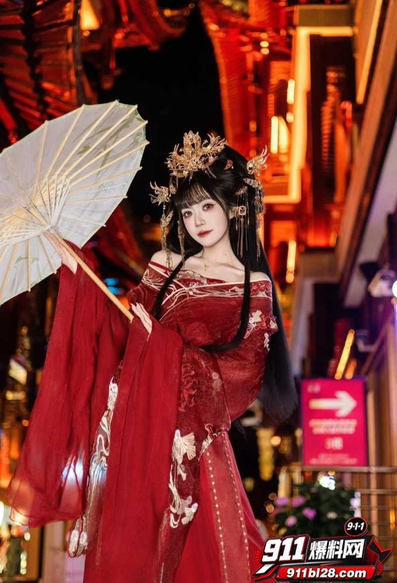 高颜巨乳睫毛美甲师喆玲 13