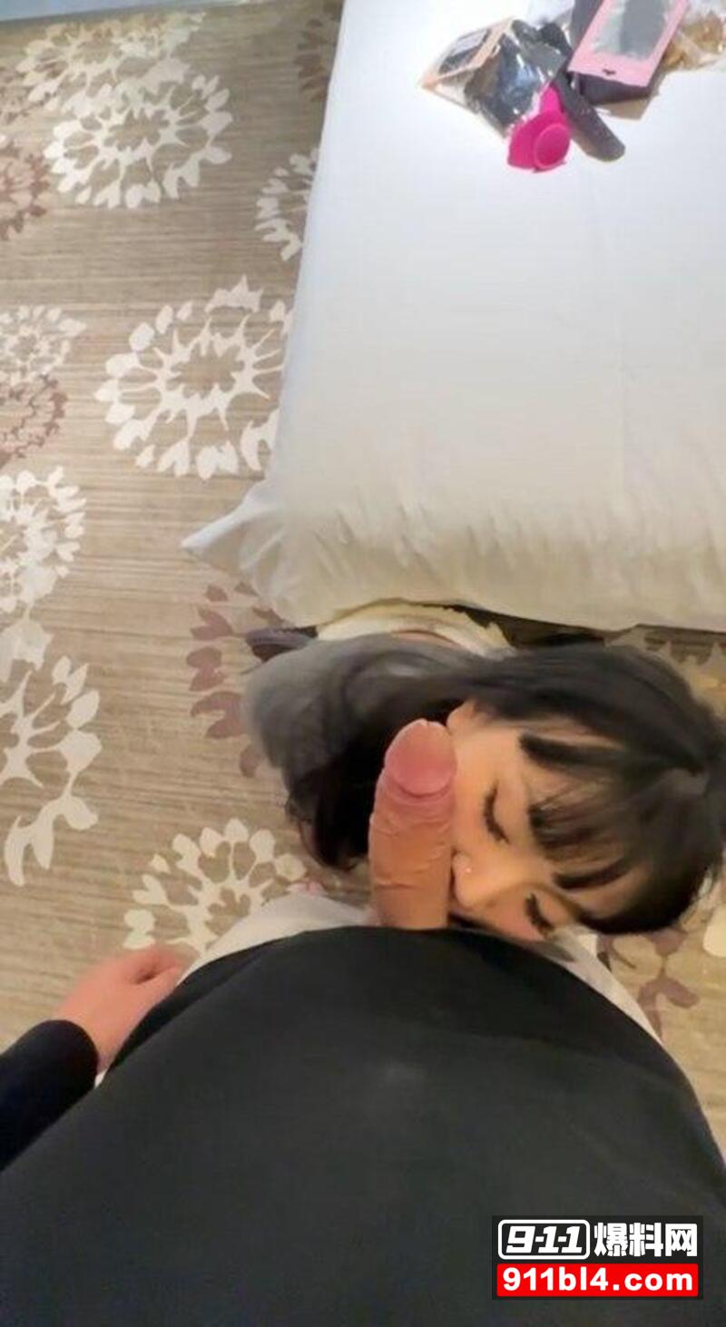 大屌哥调教母狗 3