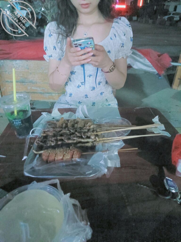[长篇连载:我的龙凤胎妹妹]每天穿个睡衣在我面前晃实在扛不住了-来自海角社区的真实故事经历
