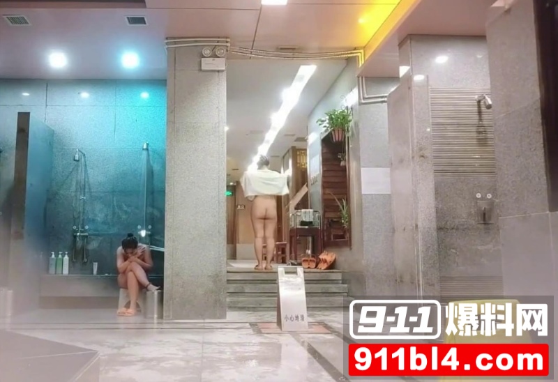 顶级反差女神 偷拍洗浴5 顶级反差女神 偷拍洗浴5