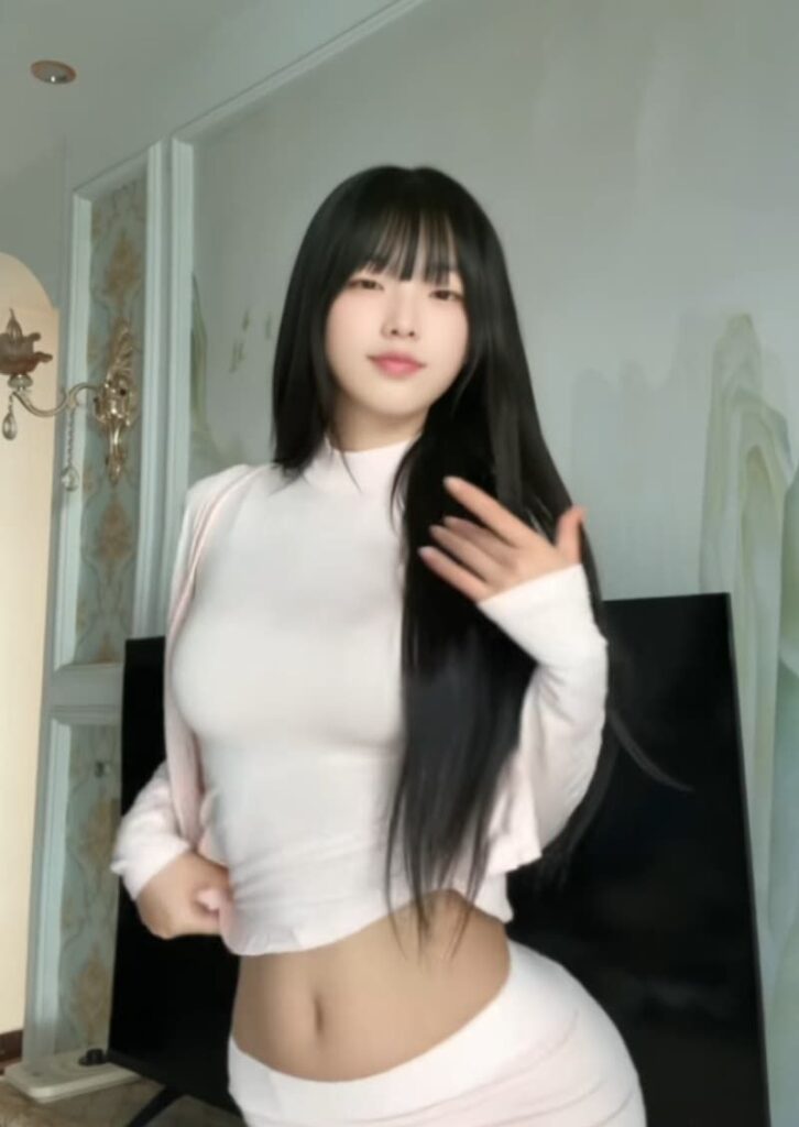 91万粉丝抖音网红我是鞋拔子下身真空瑜伽教学视频3分43秒流出
