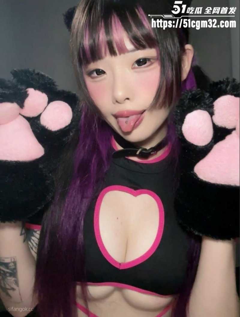 香港网红coser JianaKwok大尺度做爱福利视频1 香港网红coser JianaKwok大尺度做爱福利视频1