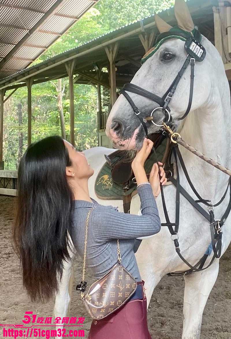 极品高颜值混血儿小网美GabriellaYang性爱视频曝光7拷贝 极品高颜值混血儿小网美GabriellaYang性爱视频曝光7拷贝