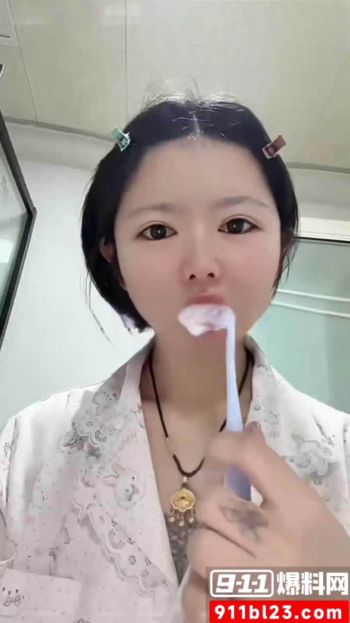 双马尾1 双马尾1