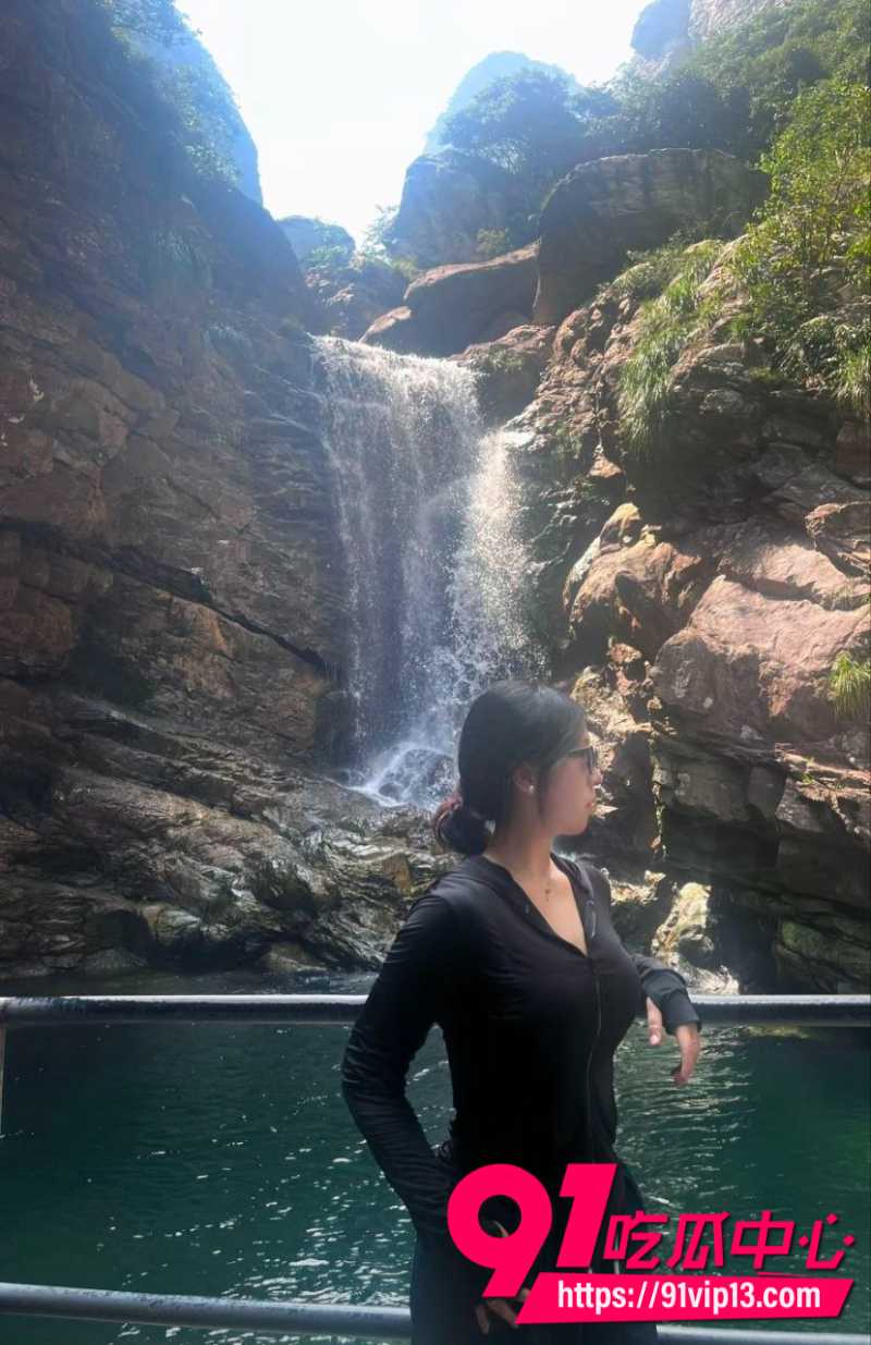 湖南株洲微胖母狗陈思莹为了完成主人的任务居家自慰8