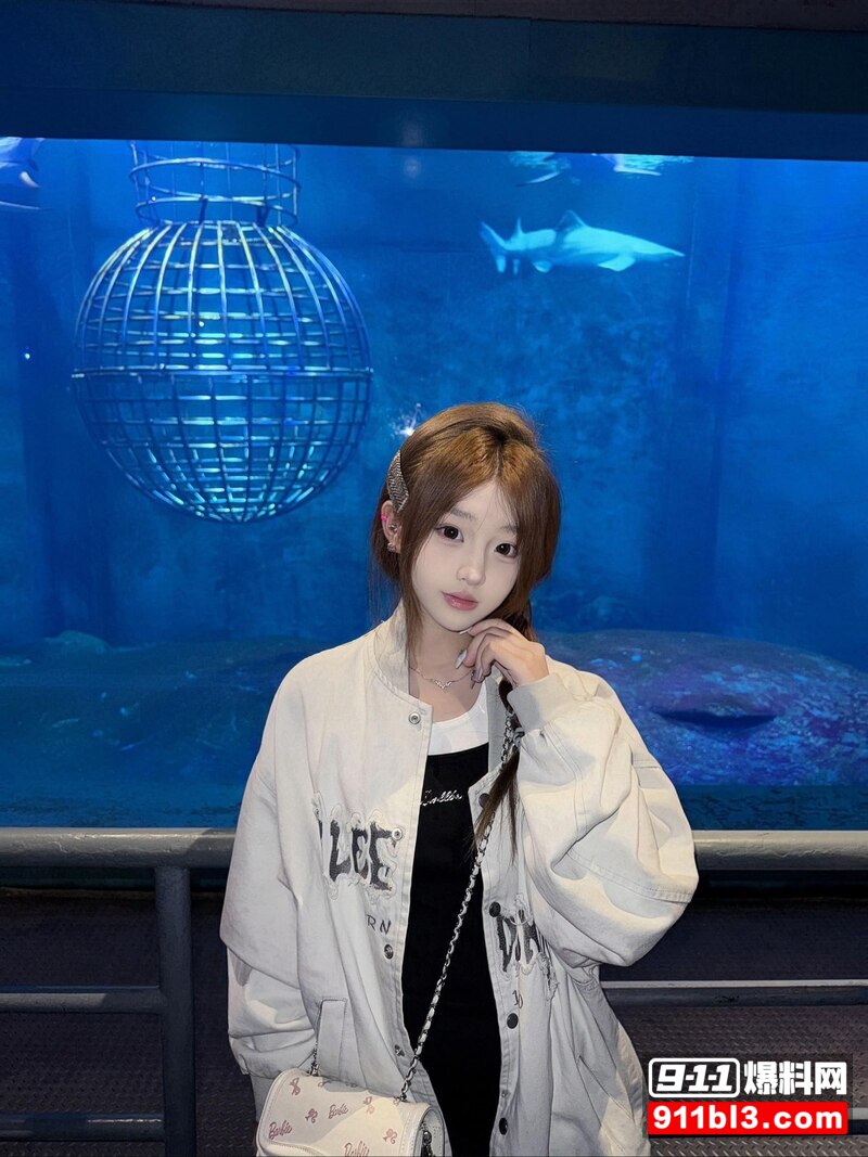 戴燕玟黑丝调教 10