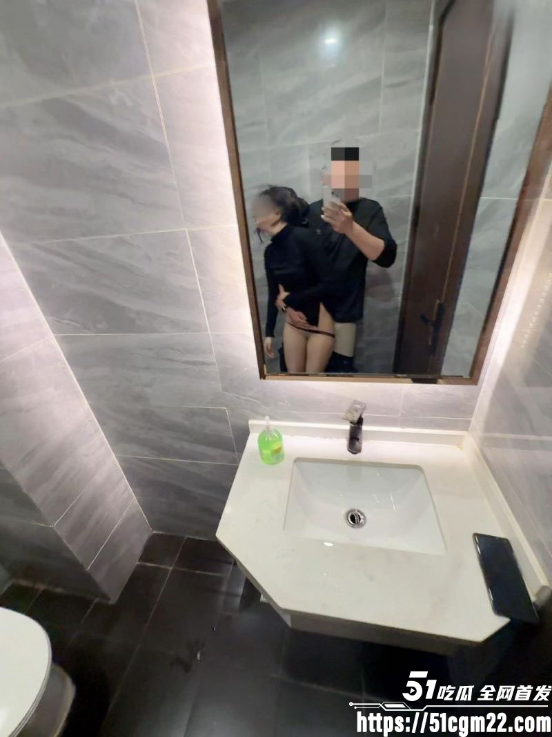 海角乱伦大神极品堂妹新作 3