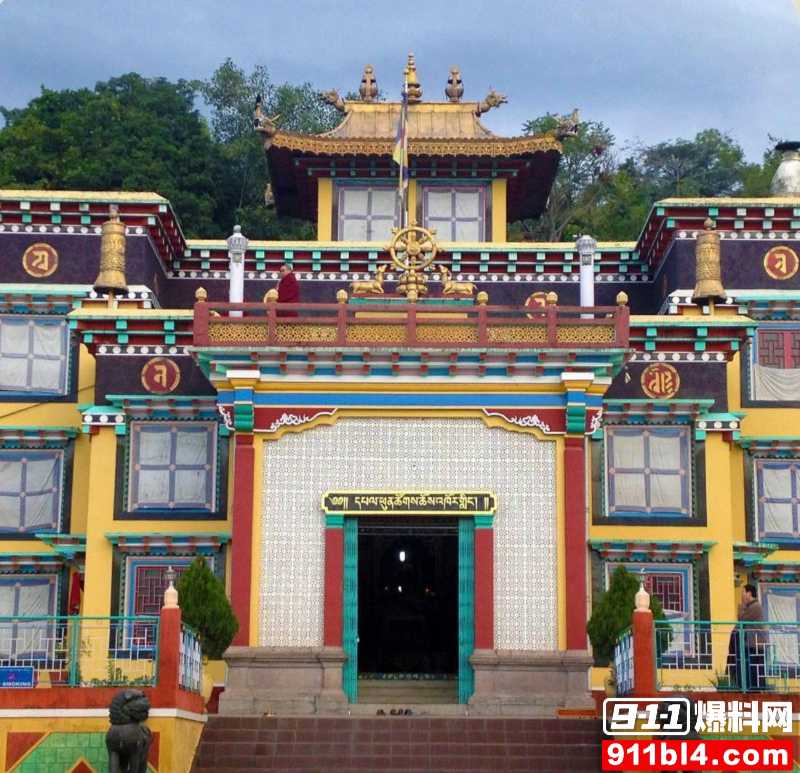 喇嘛主持多桀仁卿聊骚约炮 40