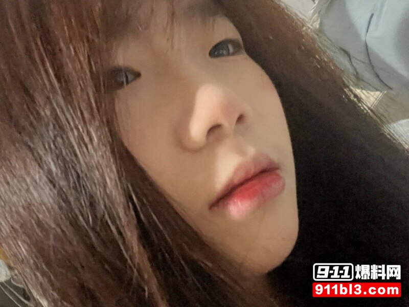 吴莹莹巨乳口爆 2