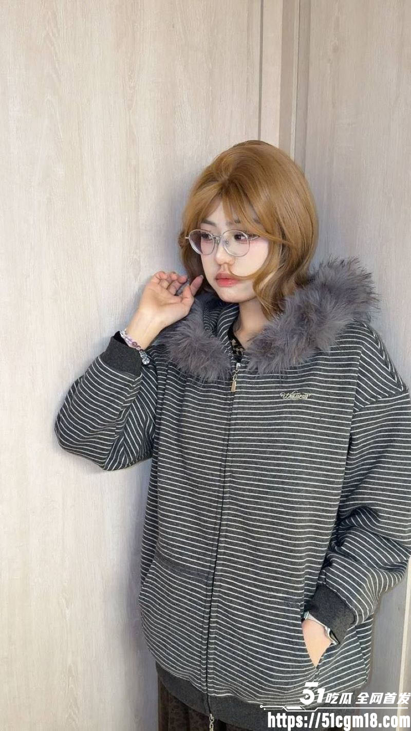 上海反差婊被男友曝光性爱视频 2