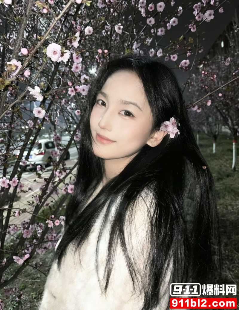 河南理工学院大四美女陈奕涵 15