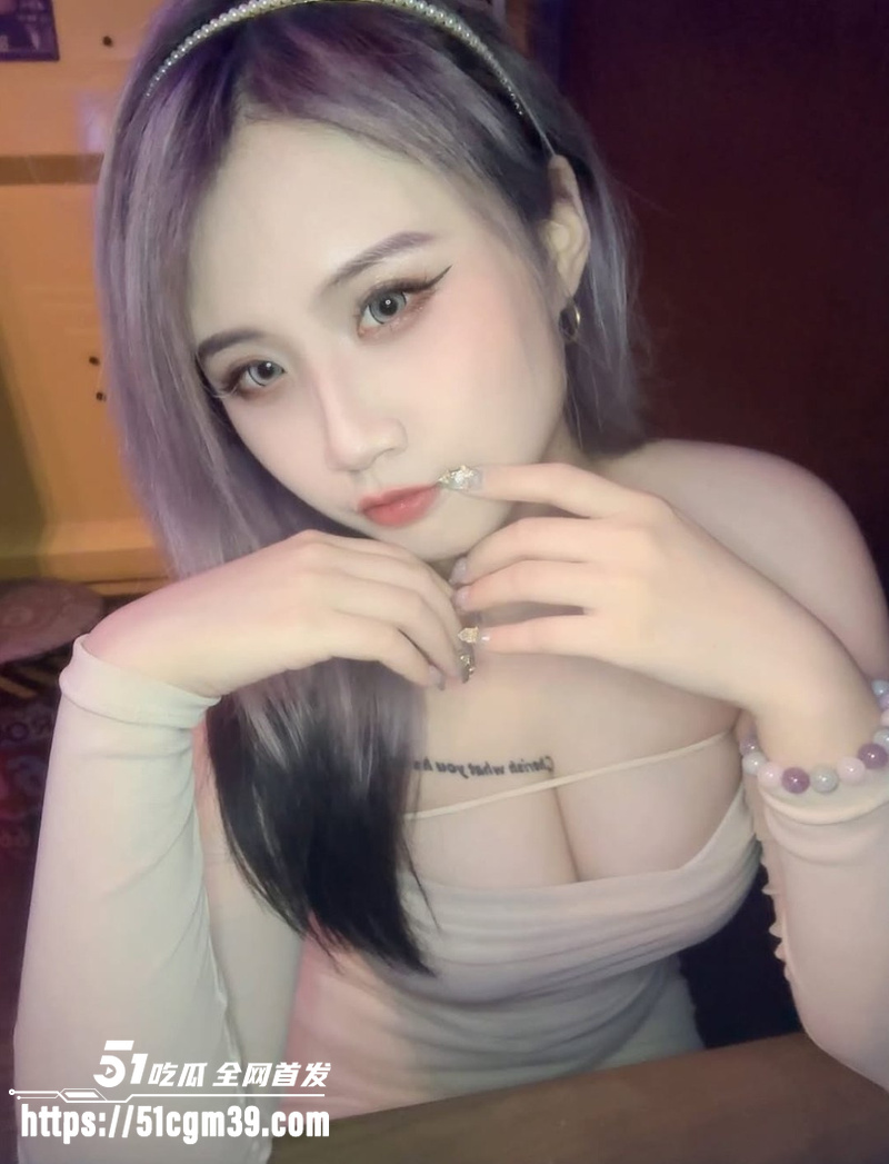 纹身女网红 与男友性爱视频曝光 3 纹身女网红 与男友性爱视频曝光 3