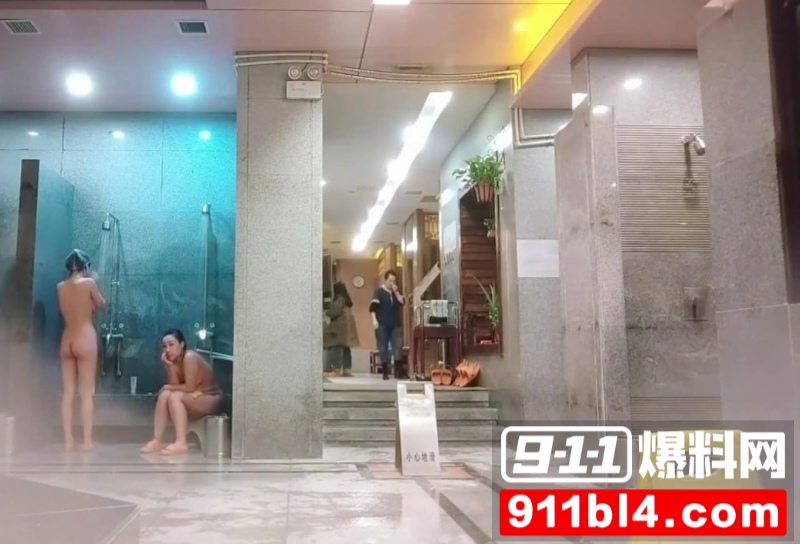 顶级反差女神 偷拍洗浴6 顶级反差女神 偷拍洗浴6