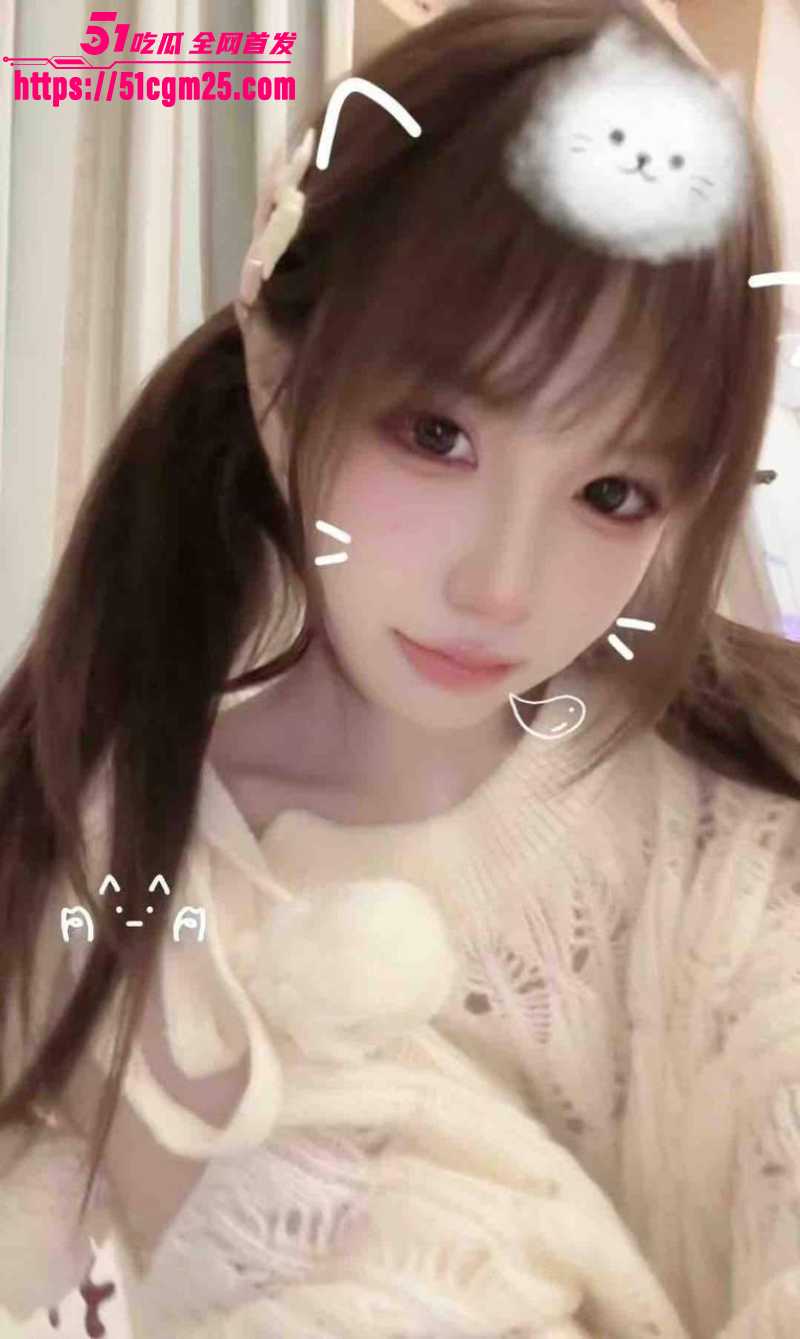 推特白虎福利姬 双穴齐插自慰 1